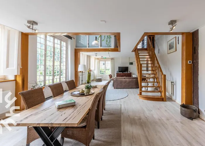 Вилла De Orangerie