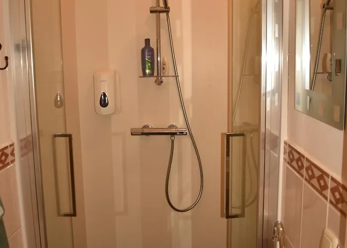 فيلة De Orangerie